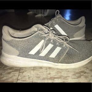 Women’s Adidas shoes 9.5
